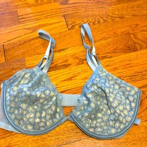 Victoria Secret Unlined Demi 32DD Bra BRAND NEW
